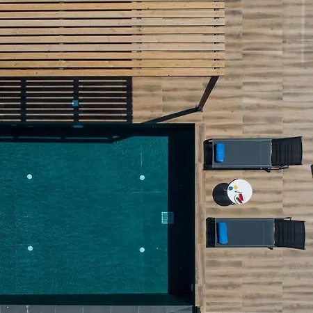 Lefka With Private Infinity Pool & Panoramic Sea Views 别墅