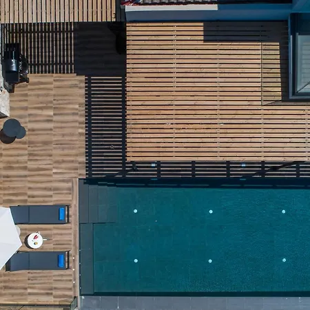 Lefka With Private Infinity Pool & Panoramic Sea Views 别墅 *