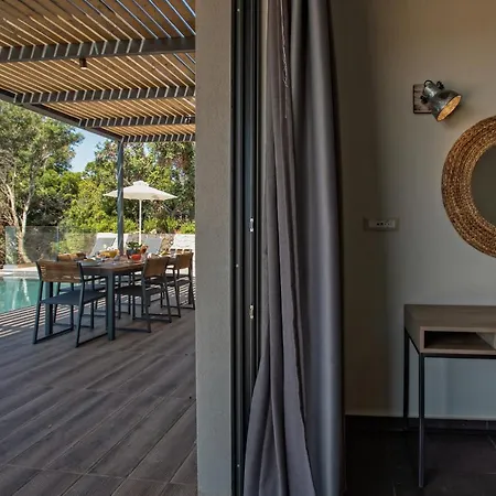 Lefka With Private Infinity Pool & Panoramic Sea Views *