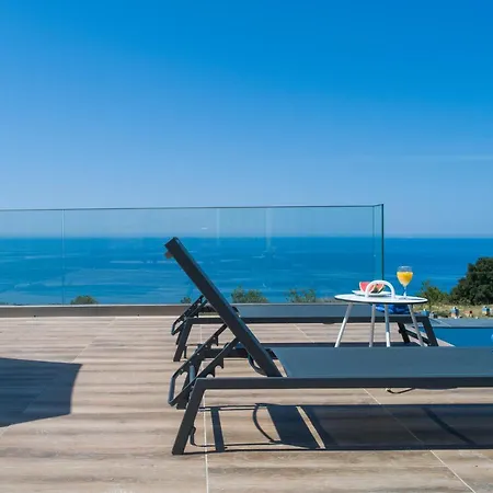 Villa Lefka With Private Infinity Pool & Panoramic Sea Views וילה *