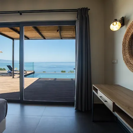 Villa Lefka With Private Infinity Pool & Panoramic Sea Views Plateies